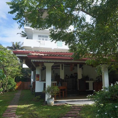 Casa Tharin Madiha Bed & Breakfast Matara Bagian luar foto