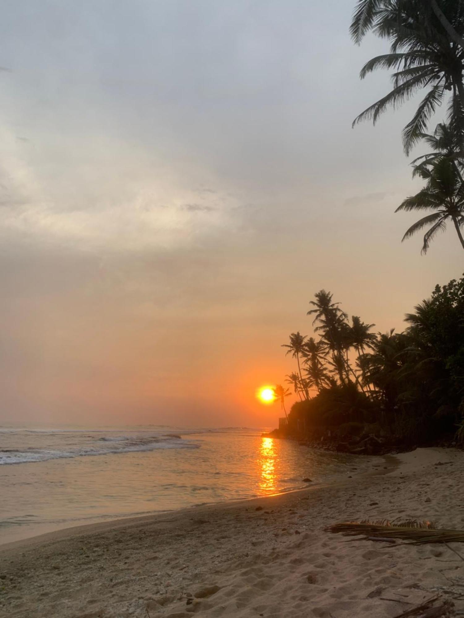 Casa Tharin Madiha Bed & Breakfast Matara Bagian luar foto